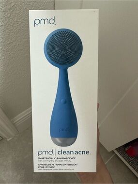 PMD Clean Acne Smart Facial Cleansing Device